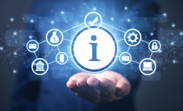 Bild zu Infodays, offene Handfläche, blauer Hintergrund, stilisierte technische Symbole